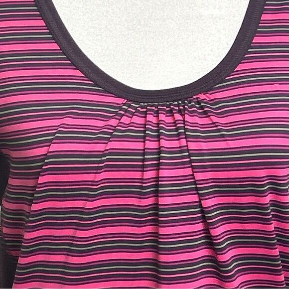 The North Face Top Women’s Large Pink Strips Vapor Wick Short Sleeve Scoop Neck - Picture 3 of 11